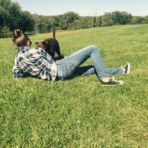 Meet your Posher, Elizabeth